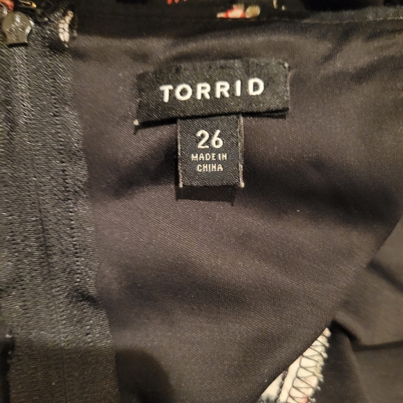 Torrid Black Floral Skull Print Dress Women's Plus Size 26 - Picture 5 of 5